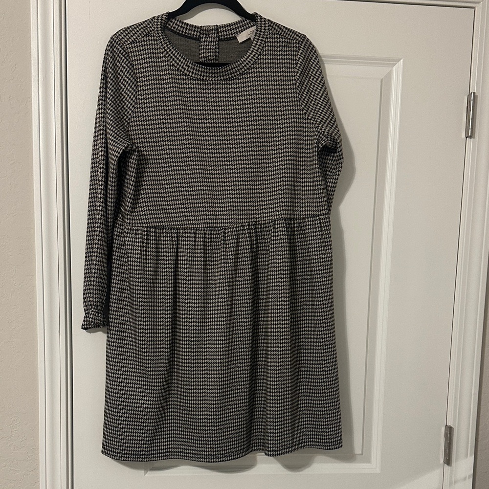 Classic Black and Tan Houndstooth Dress